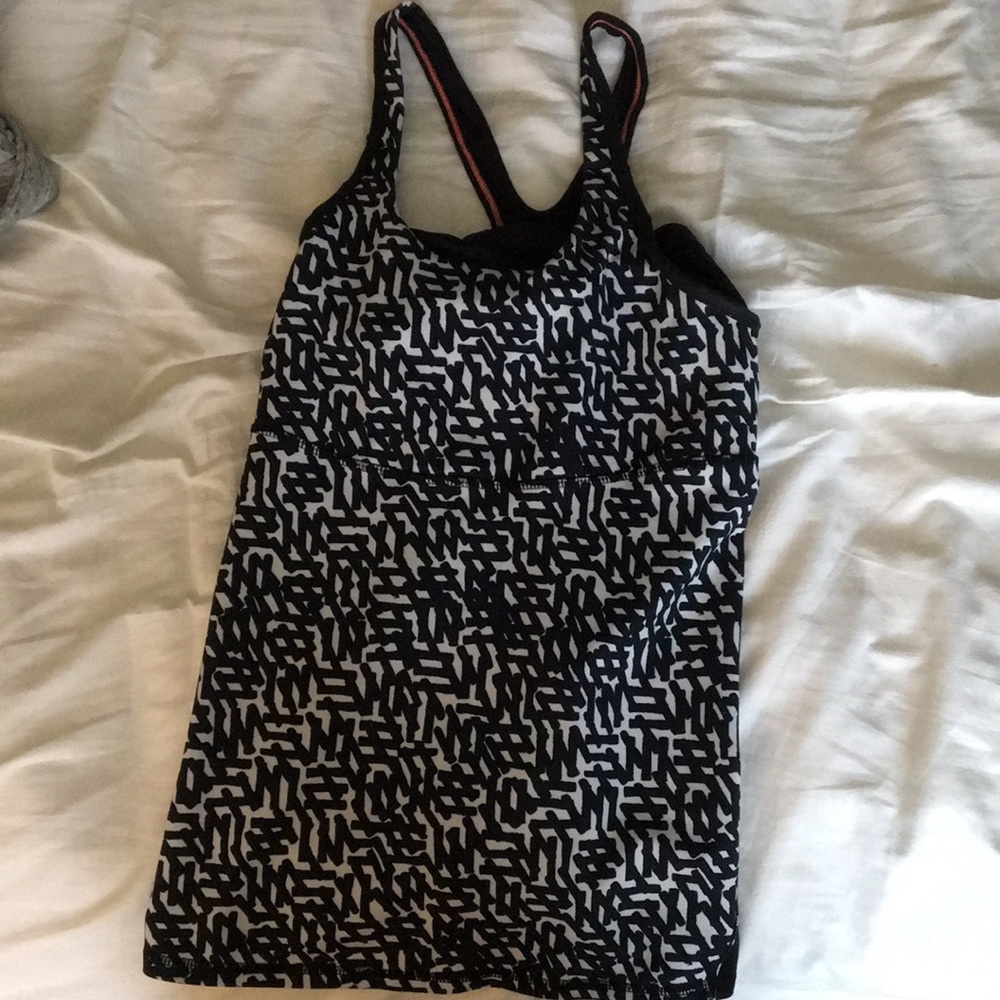 Lululemon Black and White tank top